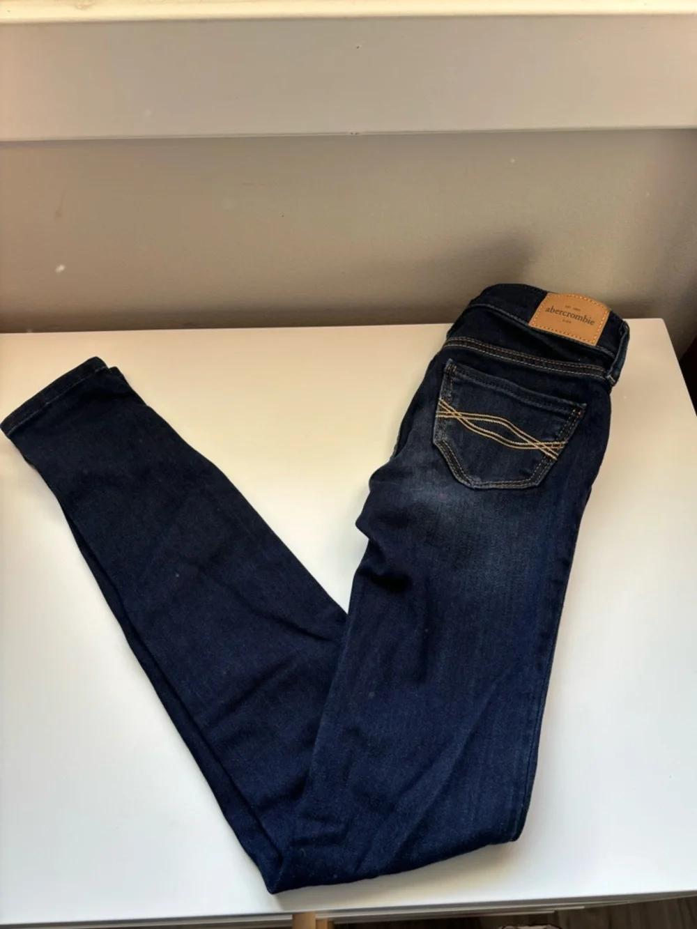 Abercrombie kids dark wash denim - Picture 4 of 5